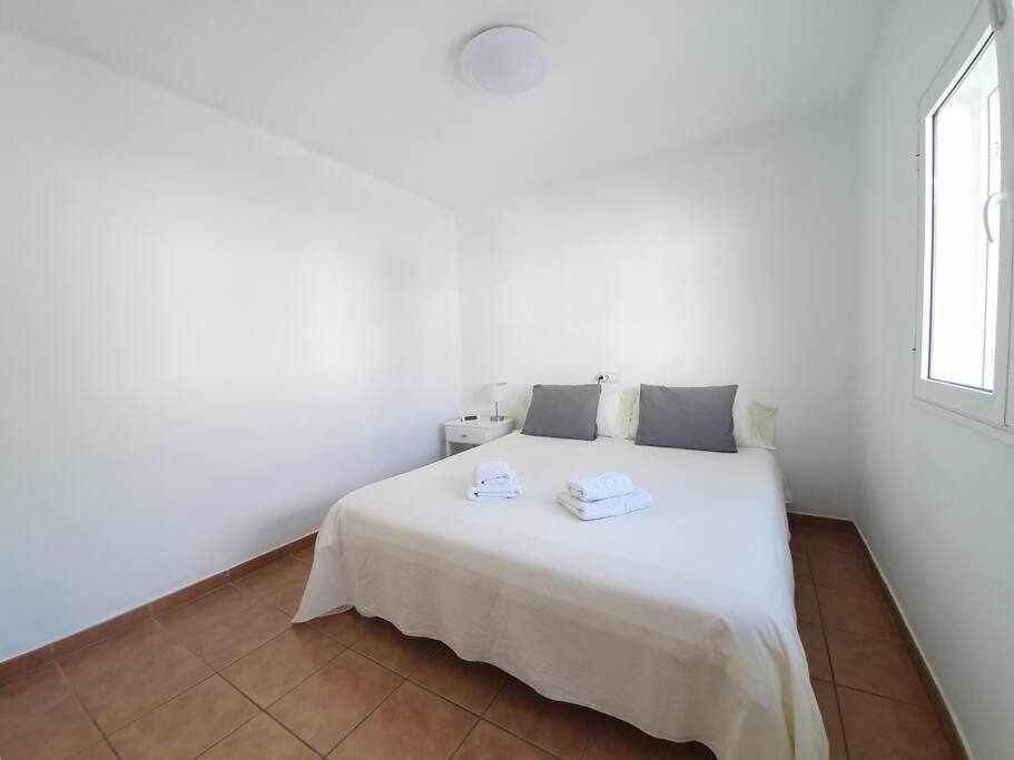 Costa Mathilda Apartment Tías Exterior foto